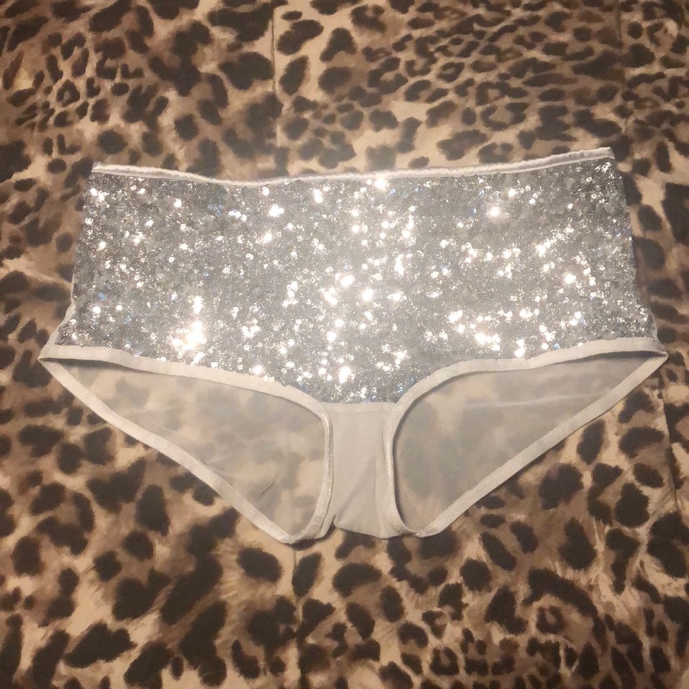 NWOT Victoria’s Secret Mesh Sequin Shortie Panties